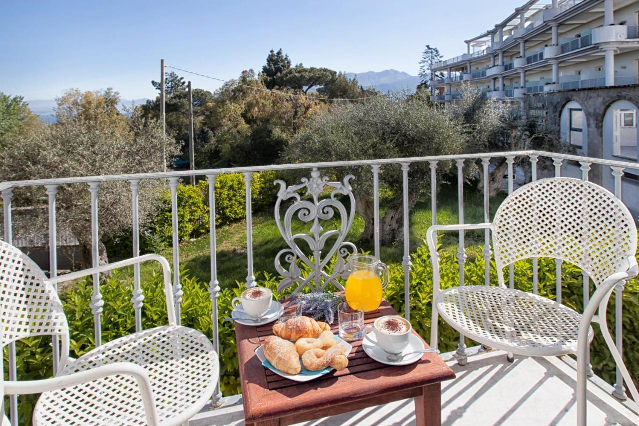 Atlantic Palace Hotel (Adults Only) Sorrento Buitenkant foto