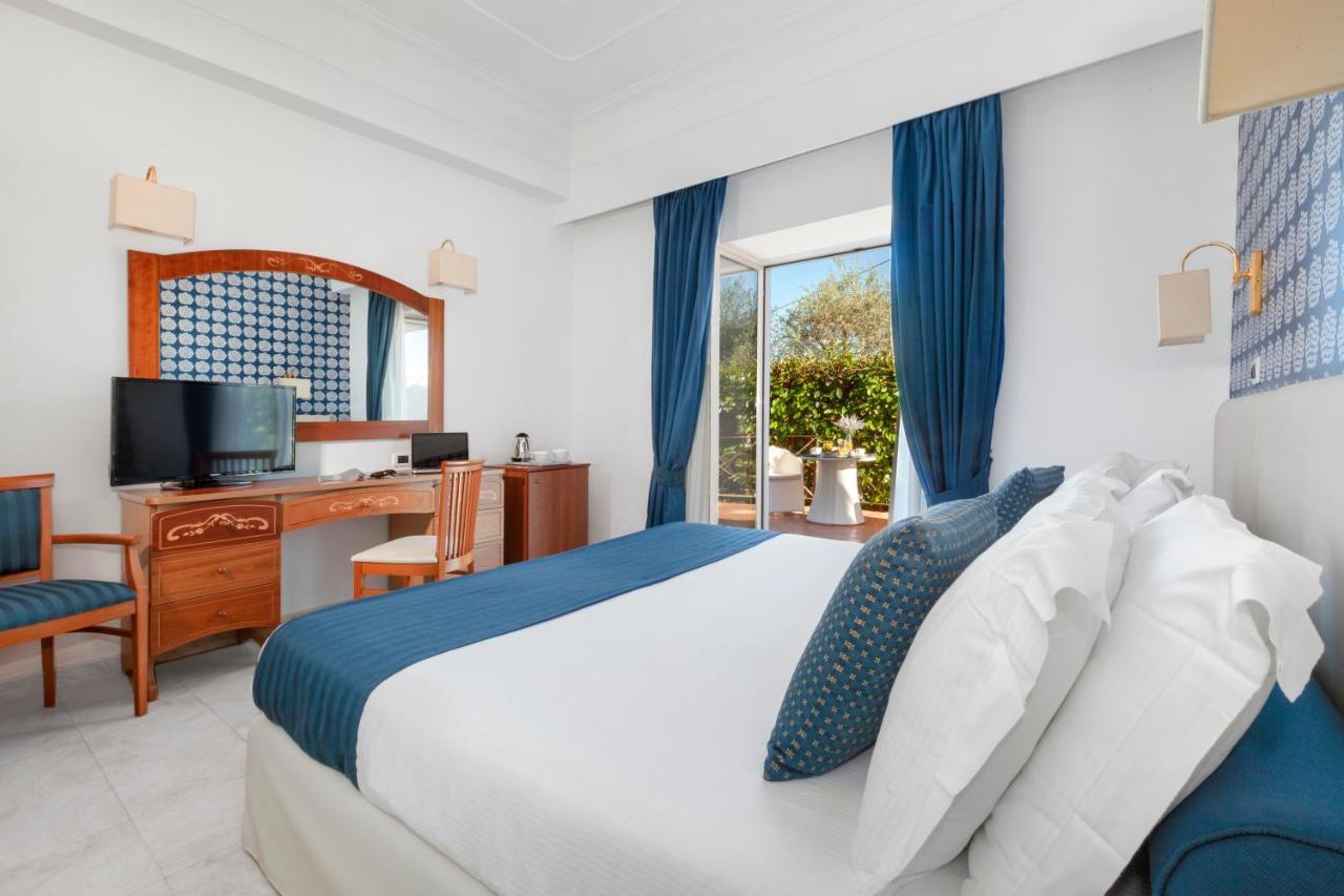 Atlantic Palace Hotel (Adults Only) Sorrento Buitenkant foto