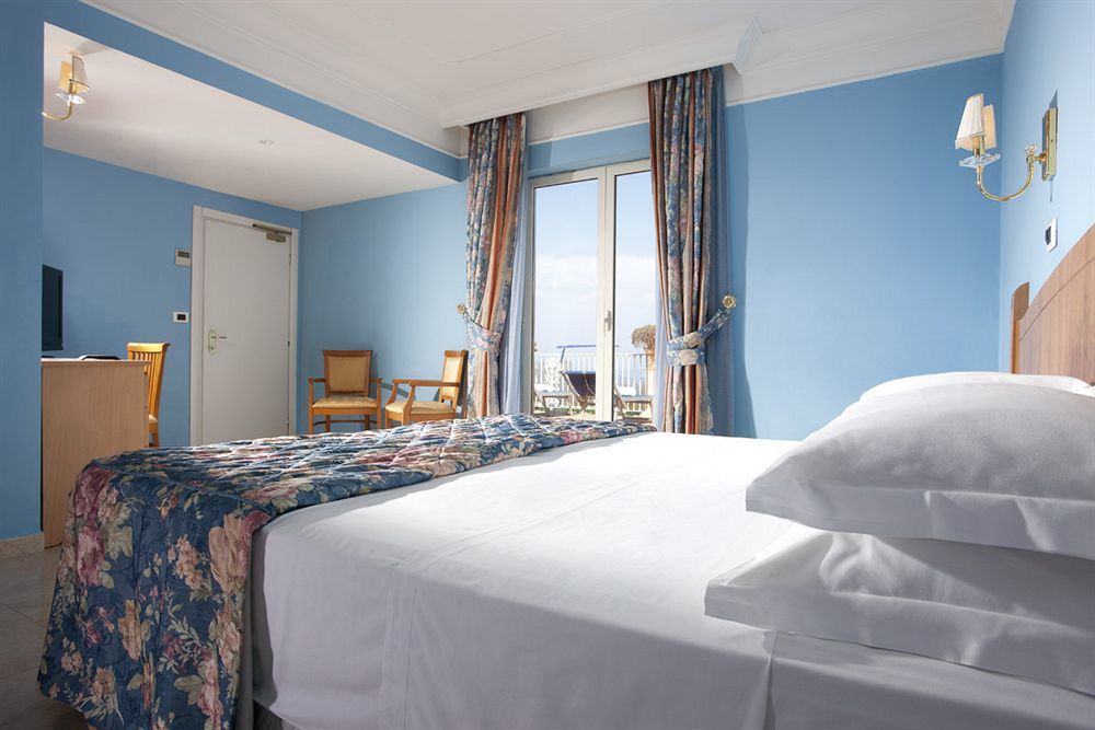 Atlantic Palace Hotel (Adults Only) Sorrento Buitenkant foto